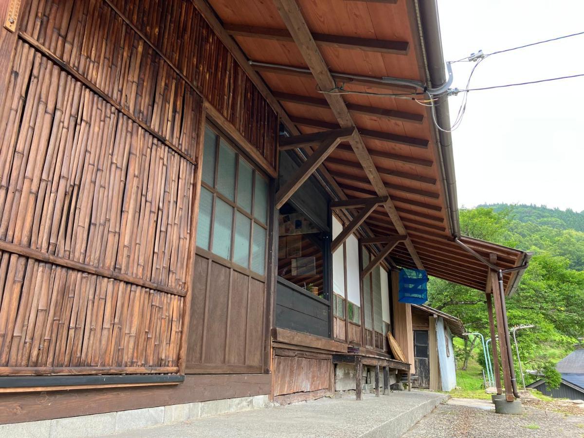 Guesthouse Boro-Ya Otoyocho Bagian luar foto