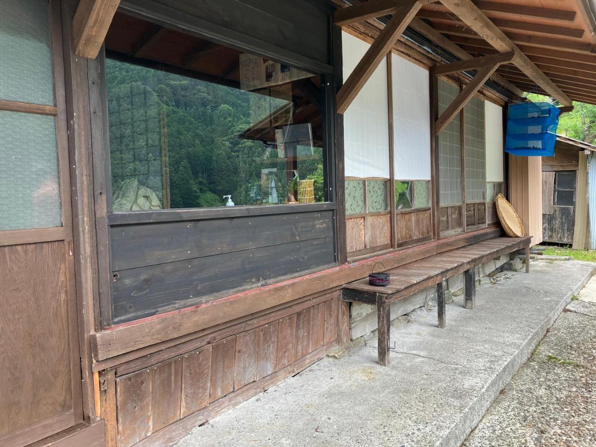 Guesthouse Boro-Ya Otoyocho Bagian luar foto